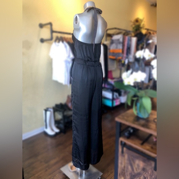 One Piece Romper with Halter Top S - Picture 4 of 4